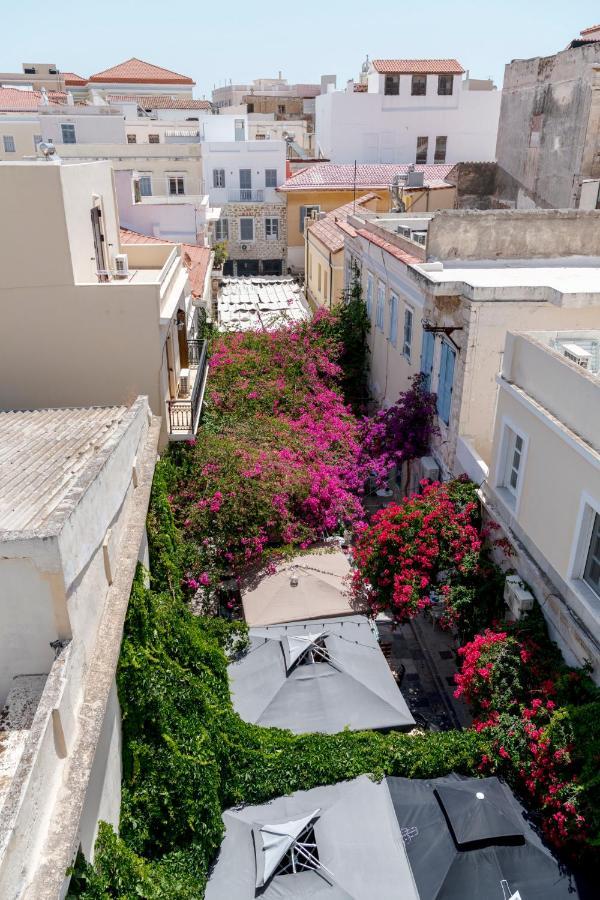 Theogonia Appartement Ermoupoli Buitenkant foto