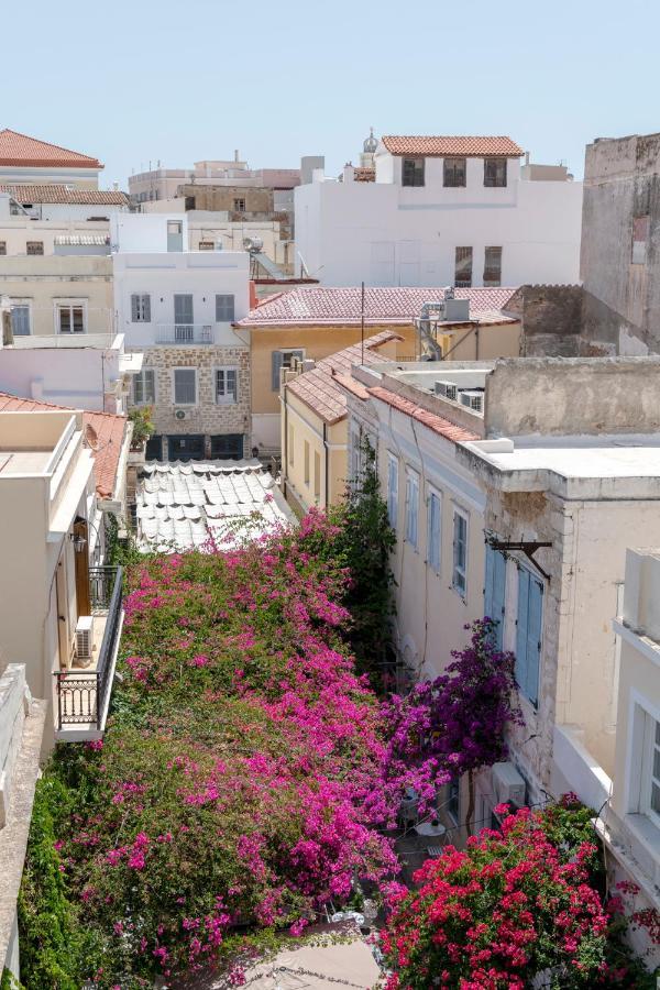Theogonia Appartement Ermoupoli Buitenkant foto